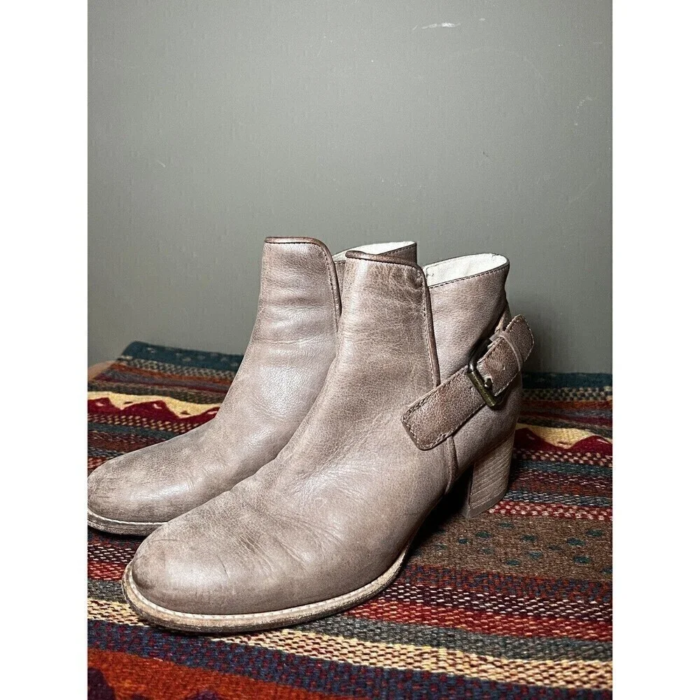 Aquatalia Vero Cuoio Womens Leather Zip Buckle Ankle Boot Heel Sz 7 Casual